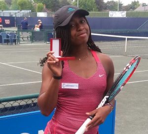 Tyffany_AEGON-BritishTour2017-e1494083366808-300x272 Tiffany Williams remporte le tournoi "AEGON British Tour Event", Bournemouth, Royaume-Uni tennis string tension Tyffany_AEGON-BritishTour2017-e1494083366808-300x272 Tiffany Williams remporte le tournoi "AEGON British Tour Event", Bournemouth, Royaume-Uni tennis string tension