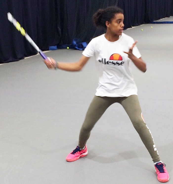 BobbiUmar Bobbi Umar (GBR) tennis string tension BobbiUmar Bobbi Umar (GBR) tennis string tension