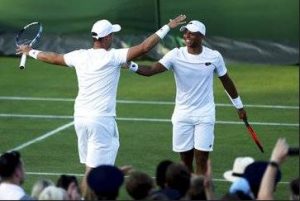 JayClark_and_MarcusWillis-300x201 Félicitations au joueur SERGETTI Marcus Willis et son partenaire de double Jay Clarke pour leur belle victoire en 1ère ronde à Wimbledon tennis string tension JayClark_and_MarcusWillis-300x201 Félicitations au joueur SERGETTI Marcus Willis et son partenaire de double Jay Clarke pour leur belle victoire en 1ère ronde à Wimbledon tennis string tension