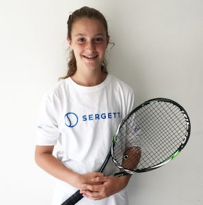 Sally-Pethybridge-297x300 Excellents récents résultats pour une autre joueuse Sergetti, Sally Pethybridge, catégorie U14 en Grande Bretagne... tennis string tension Sally-Pethybridge-297x300 Excellents récents résultats pour une autre joueuse Sergetti, Sally Pethybridge, catégorie U14 en Grande Bretagne... tennis string tension