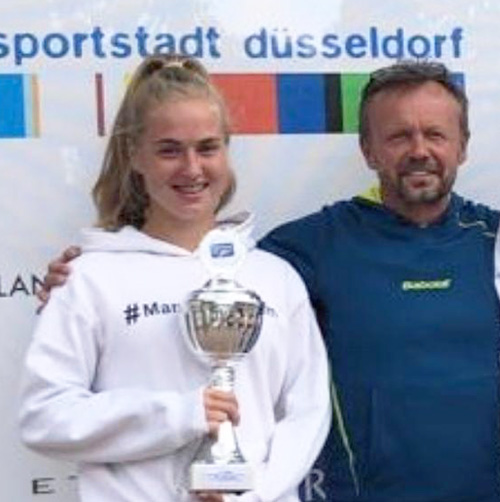 DashaOsadova Dasha Osadova (RUS) tennis string tension DashaOsadova Dasha Osadova (RUS) tennis string tension